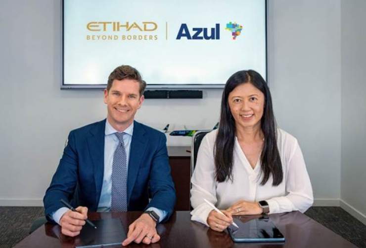 Etihad Airways and Azul Brazilian Airlines have launched a frequent flyer partnership agreement
